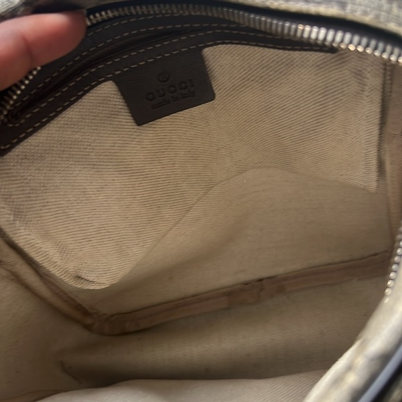 Gucci GG plus monogram Crossbody with the original adjustable Gucci strap - Picture 12 of 15